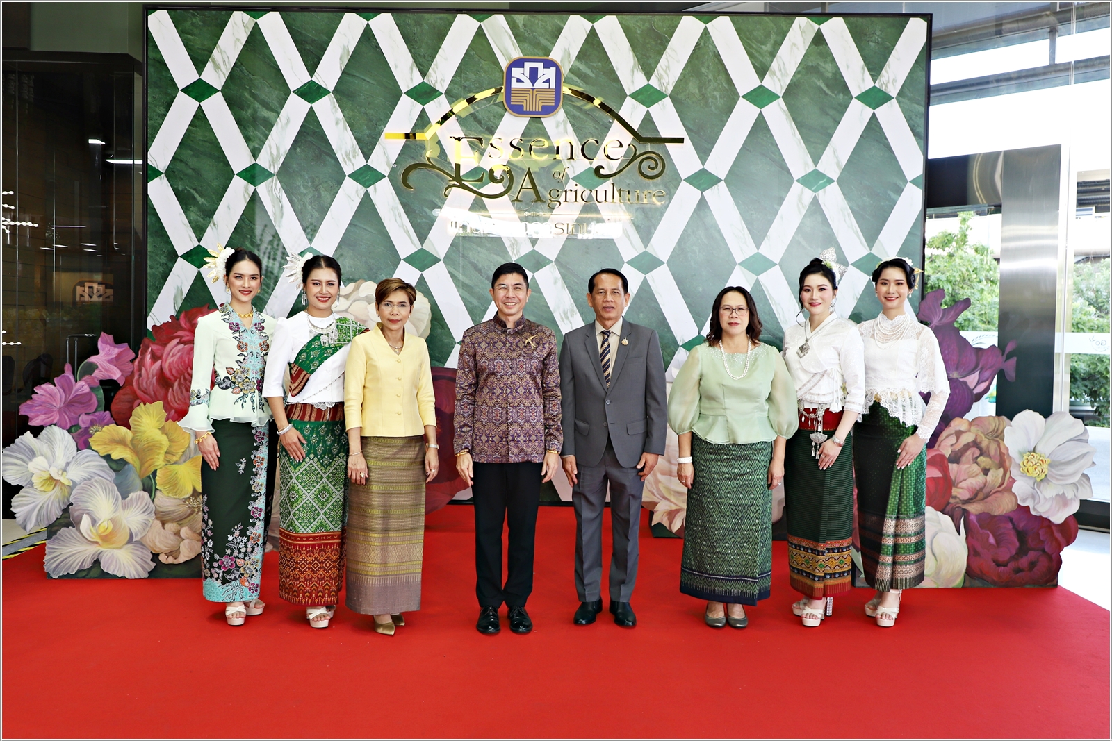 ﻿กรมบังคับคดีร่วมแสดงความยินดีเนื่องในโอกาสครบรอบ 60 ปี ธนาคารเพื่อการเกษตรและสหกรณ์การเกษตร
